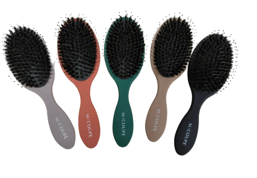 BROSSE M COUPE (WET BRUSH EXTENSIONS)